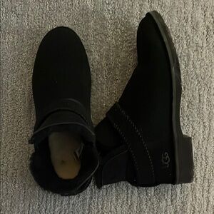 UGG Black Winter Boots with Textured Fabric